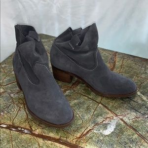 Carlos Santana ankle boots size 8.5